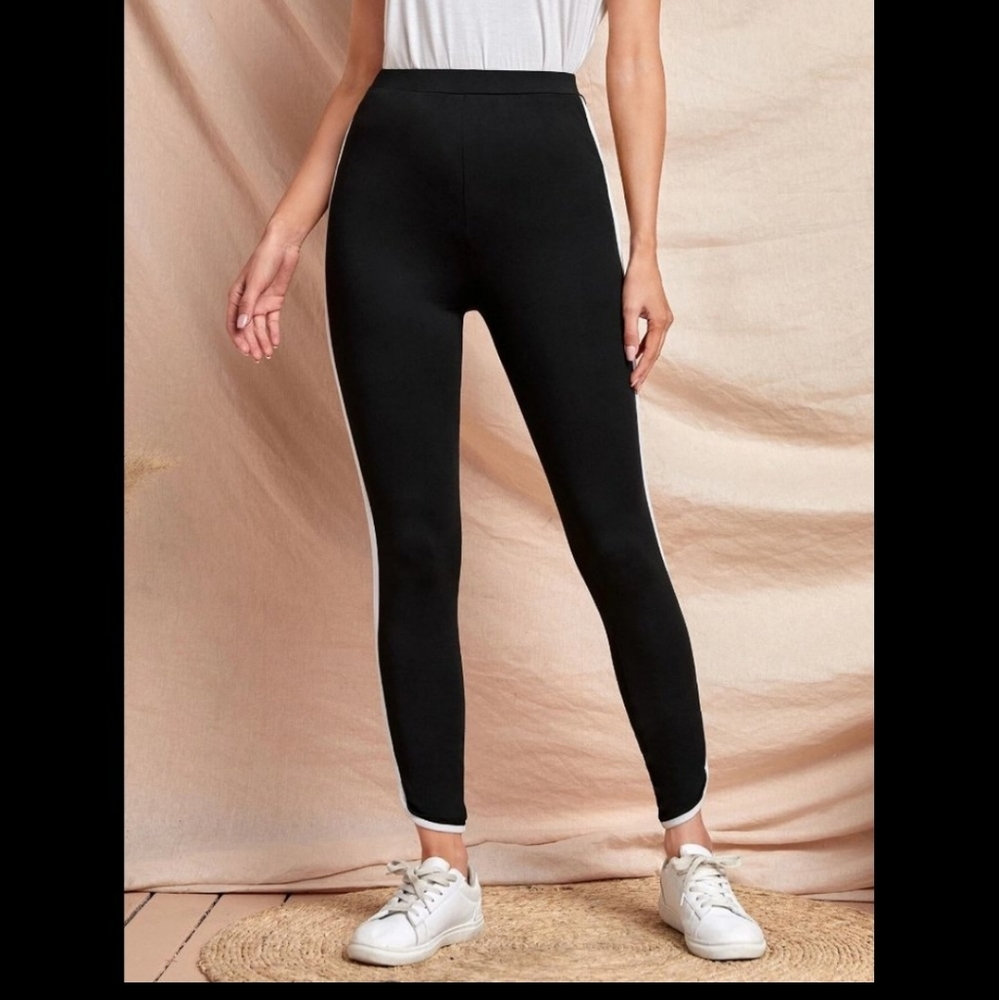 NEW High Rise Striped Leggins💞 - Picture 3 of 13